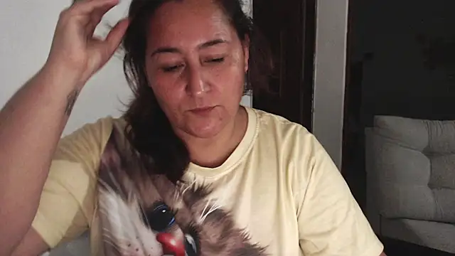 Snapshot of VioletBruces chatting on 01/09/26, 11:50 VioletBruces online show from 01/09/26, 11:50