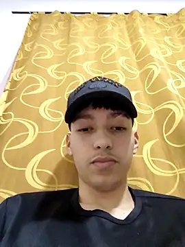 Snapshot of xxpabloxo chatting on 12/16/25, 04:23 xxpabloxo online show from 12/16/25, 04:23