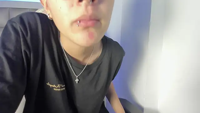 Snapshot of sirio_js chatting on 01/09/26, 04:15 sirio js online show from 01/09/26, 04:15