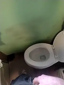 Snapshot of bigjohnson2914 chatting on 02/23/26, 07:44 bigjohnson2914 online show from 02/23/26, 07:44