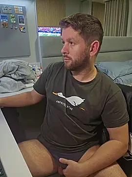 Snapshot of RipMyUnderwear chatting on 07/02/26, 08:48 RipMyUnderwear online show from 07/02/26, 08:48