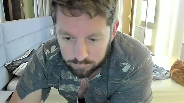 Snapshot of RipMyUnderwear chatting on 07/22/26, 01:52 RipMyUnderwear online show from 07/22/26, 01:52