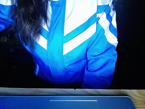 Snapshot of maian_love chatting on 01/06/26, 07:39 maian love online show from 01/06/26, 07:39