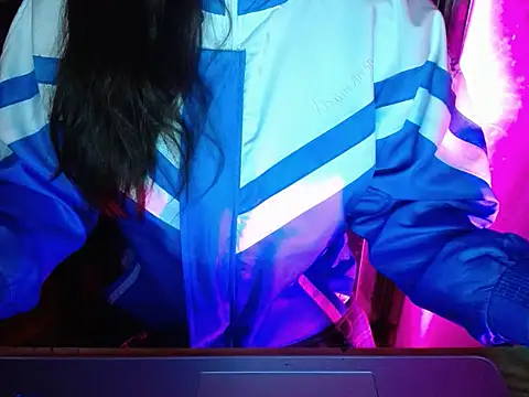 Snapshot of maian_love chatting on 01/07/26, 07:38 maian love online show from 01/07/26, 07:38