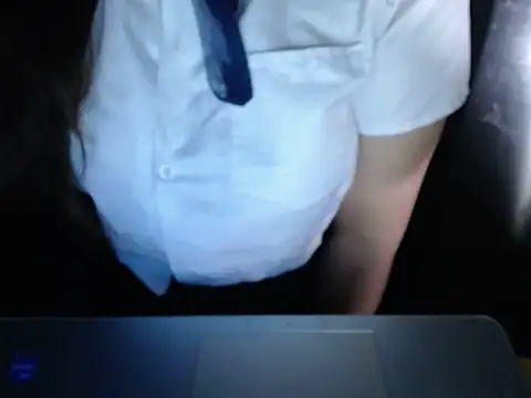 Snapshot of maian_love chatting on 01/18/26, 07:06 maian love online show from 01/18/26, 07:06