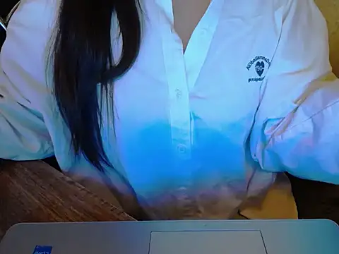 maian love online show from 06/16/26, 07:49