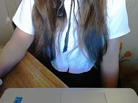 maian love online show from 06/18/26, 08:24
