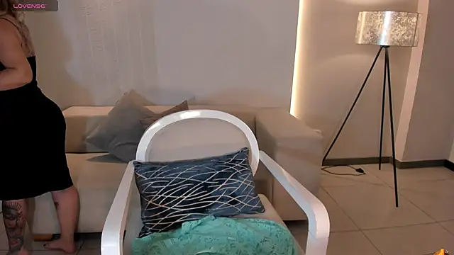 MadisonKane online show from 11/06/25, 11:11