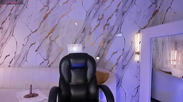 MadisonKane online show from 06/07/26, 11:14