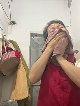 Chew candy online show from 12/14/25, 12:27