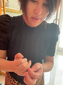 luckybaby666999 online show from 04/21/26, 03:02