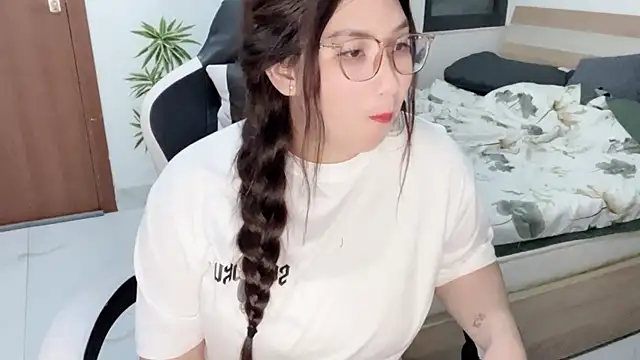 Ni-Ni 2K online show from 07/08/26, 12:31
