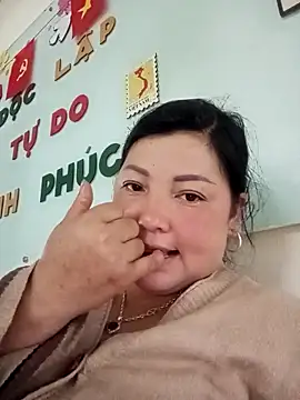 sary-hot2x online show from 04/27/26, 11:03