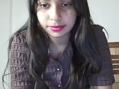 Snapshot of priya_008 chatting on 12/05/25, 09:29 priya 008 online show from 12/05/25, 09:29