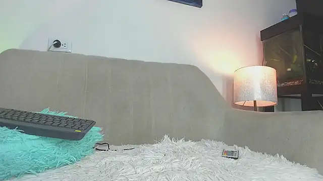 Snapshot of drakomilck chatting on 12/16/25, 05:12 drakomilck online show from 12/16/25, 05:12