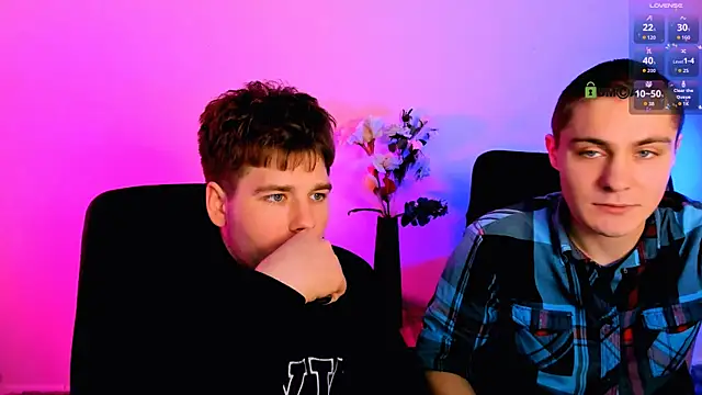 Snapshot of michael_strong_ chatting on 12/15/25, 09:46 michael strong online show from 12/15/25, 09:46