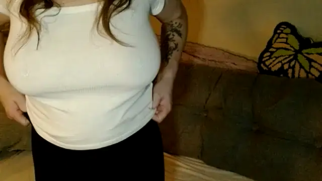 mindymoundsxx online show from 12/17/25, 10:43
