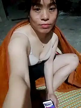 betty wang online show from 12/05/25, 01:52