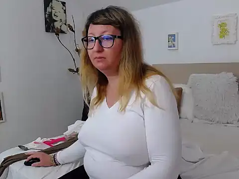 OlgaPavlova online show from 04/25/26, 12:08