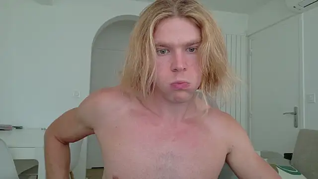 desaadxx1 online show from 12/14/25, 02:11