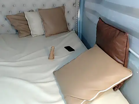 Provocative Touch online show from 05/05/26, 04:42