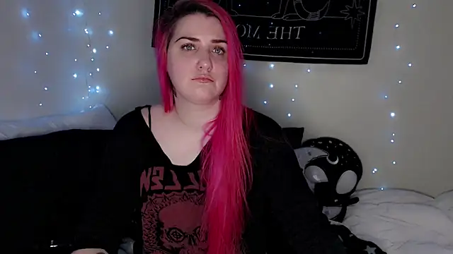 Snapshot of MaryMary_ chatting on 02/13/26, 06:15 MaryMary online show from 02/13/26, 06:15