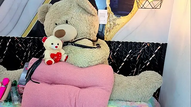 VioletaSweett1 online show from 07/23/26, 08:51