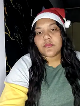 Snapshot of VaneandRossy chatting on 12/20/25, 04:41 VaneandRossy online show from 12/20/25, 04:41