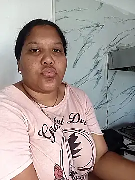 Snapshot of VaneandRossy chatting on 01/07/26, 07:38 VaneandRossy online show from 01/07/26, 07:38