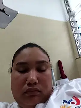 Snapshot of VaneandRossy chatting on 01/14/26, 01:17 VaneandRossy online show from 01/14/26, 01:17