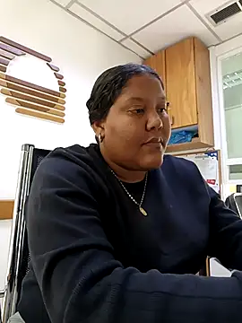 Snapshot of VaneandRossy chatting on 02/08/26, 02:09 VaneandRossy online show from 02/08/26, 02:09