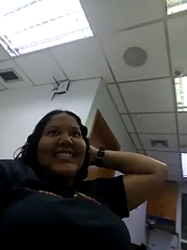 Snapshot of VaneandRossy chatting on 02/27/26, 11:49 VaneandRossy online show from 02/27/26, 11:49