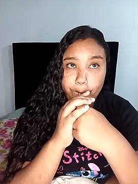 Snapshot of VaneandRossy chatting on 03/14/26, 03:45 VaneandRossy online show from 03/14/26, 03:45