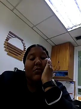 Snapshot of VaneandRossy chatting on 03/22/26, 03:59 VaneandRossy online show from 03/22/26, 03:59