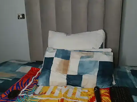 Snapshot of Sassy_S chatting on 12/14/25, 03:12 Sassy S online show from 12/14/25, 03:12