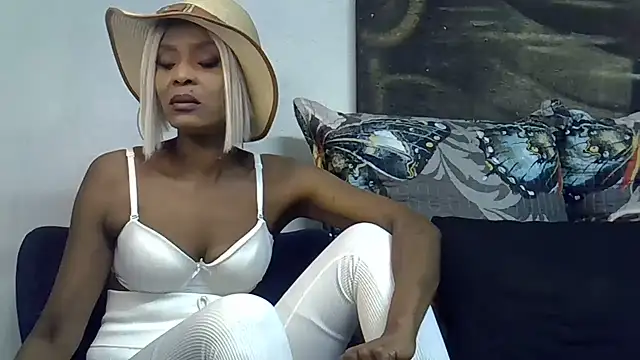 DivineEbonyGrace online show from 06/03/26, 08:58