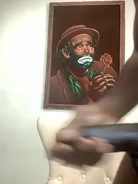 Snapshot of goldenshower2451 chatting on 12/14/25, 07:29 goldenshower2451 online show from 12/14/25, 07:29