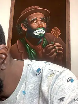 Snapshot of goldenshower2451 chatting on 01/12/26, 01:44 goldenshower2451 online show from 01/12/26, 01:44