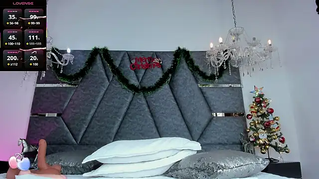 Snapshot of Amara_Rossee chatting on 12/15/25, 07:18 Amara Rossee online show from 12/15/25, 07:18