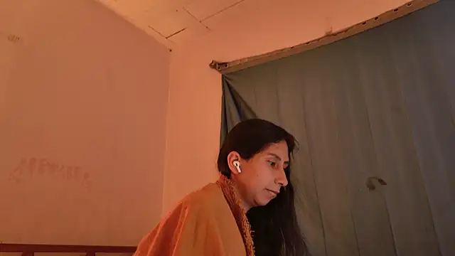 MoonLipsON- online show from 05/12/26, 11:46