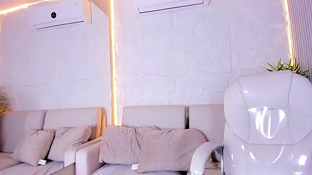MarelynSummer online show from 05/12/26, 11:40