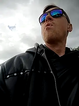 jefflatex45 online show from 05/11/26, 04:04