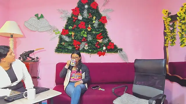 LesbianCouple02 online show from 12/15/25, 12:31