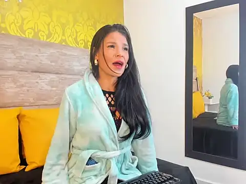 Snapshot of Samantha_Ortiz69 chatting on 04/24/26, 06:49 Samantha Ortiz69 online show from 04/24/26, 06:49