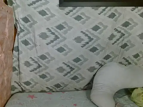 Snapshot of caro_lil chatting on 02/16/26, 09:55 caro lil online show from 02/16/26, 09:55