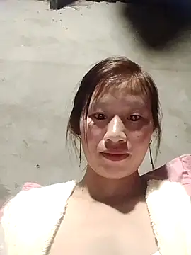 Snapshot of Meyyy09 chatting on 12/05/25, 04:14 Meyyy09 online show from 12/05/25, 04:14