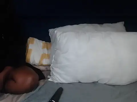 Snapshot of Sexybae799 chatting on 12/15/25, 08:24 Sexybae799 online show from 12/15/25, 08:24