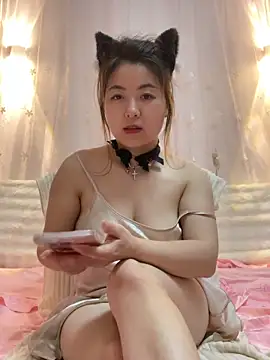 Snapshot of bibi347127 chatting on 06/10/26, 02:49 bibi347127 online show from 06/10/26, 02:49