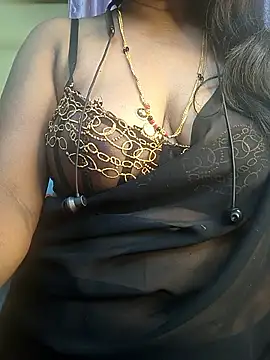 Preeti345 online show from 03/31/26, 06:41