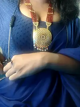 Snapshot of Preeti345 chatting on 07/22/26, 04:10 Preeti345 online show from 07/22/26, 04:10